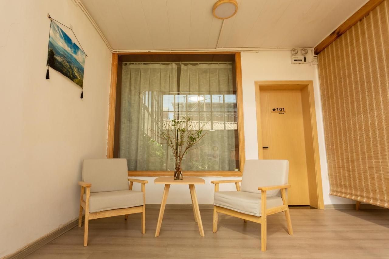 雪湖轻奢民宿 Snowlake Inn Σάνγκρι-Λα Εξωτερικό φωτογραφία